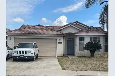 2222 W Vine Street, Visalia, CA 93291 - Photo 1