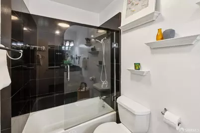 2918 Van Ness Street #1, San Francisco, CA 94109 - Photo 23