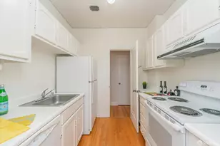 1895 Pacific Ave, San Francisco, CA 94109 - Photo 11
