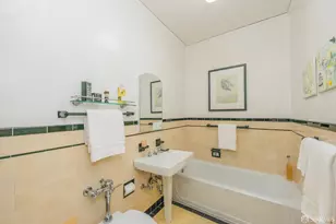 1895 Pacific Ave, San Francisco, CA 94109 - Photo 17