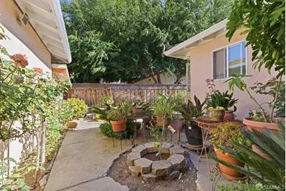 5567 Thornwood Drive, San Jose, CA 95123 - Photo 7