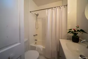 983 14th St, San Francisco, CA 94114 - Photo 25