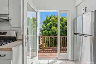 983 14th St, San Francisco, CA 94114 - Photo 31