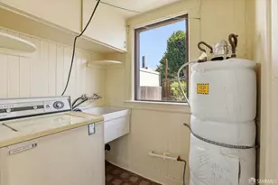 29 Cassandra Ct, San Francisco, CA 94112 - Photo 23