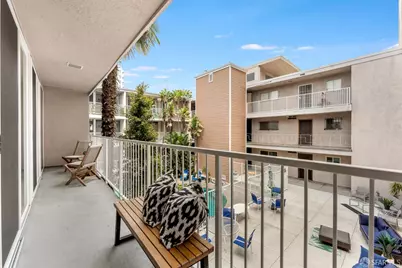 1425 Lakeside Drive #209, Oakland, CA 94612 - Photo 7