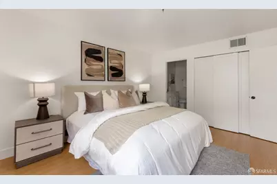 1425 Lakeside Drive #209, Oakland, CA 94612 - Photo 11
