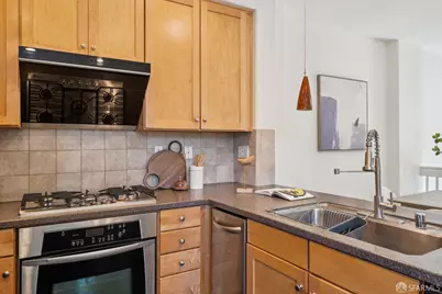 1055 Green Street, Union City, CA 94587 - Photo 23