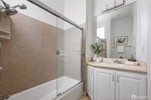 800 York St, San Francisco, CA 94110 - Photo 17