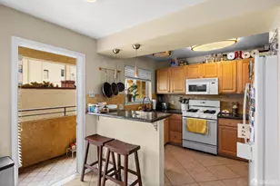577 Laurel St, San Carlos, CA 94070 - Photo 7