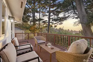 8440 Skyline Blvd, Oakland, CA 94611 - Photo 23