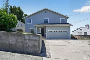 3251 Hyde St, Oakland, CA 94601 - Photo 1