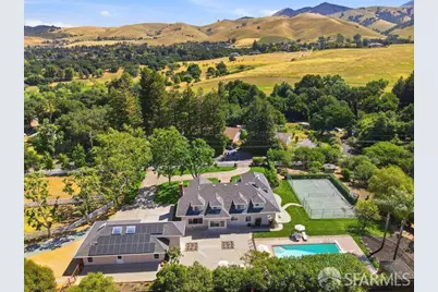295 Pine Creek Road, Walnut Creek, CA 94598 - Photo 3