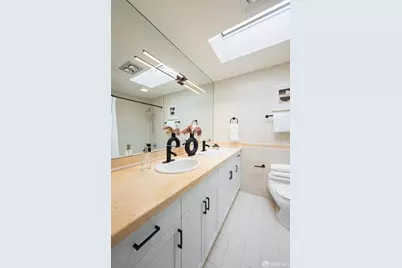 1860 Washington Street #401, San Francisco, CA 94109 - Photo 19