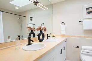 1860 Washington St, San Francisco, CA 94109 - Photo 19