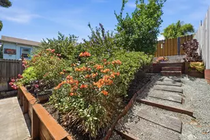2709 Vallecito Pl, Oakland, CA 94606 - Photo 27