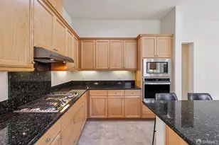 150 Elderberry Ln, Brisbane, CA 94005 - Photo 9
