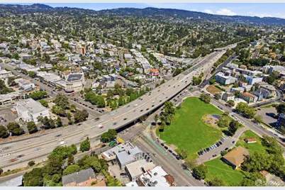 427 Lagunitas Avenue #305, Oakland, CA 94610 - Photo 47