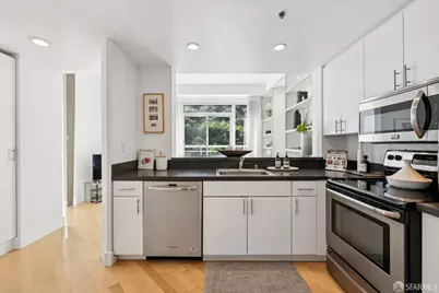 220 Lombard Street #323, San Francisco, CA 94111 - Photo 3