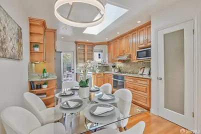 2 Maddux Avenue, San Francisco, CA 94124 - Photo 9