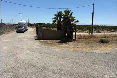 0 W Whitesbridge Avenue, Kerman, CA 93630 - Photo 9