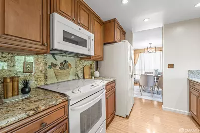 8040 Hansom Drive, Oakland, CA 94605 - Photo 13