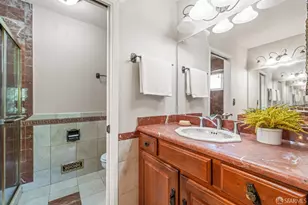 8040 Hansom Dr, Oakland, CA 94605 - Photo 29