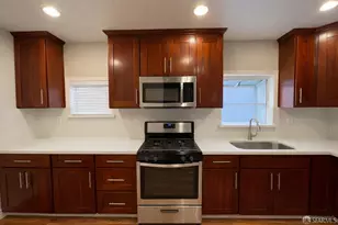 8115 Hillside St, Oakland, CA 94605 - Photo 11