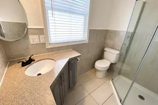 8115 Hillside St, Oakland, CA 94605 - Photo 15
