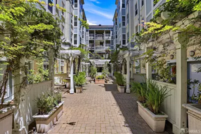 655 12th Street #211, Oakland, CA 94607 - Photo 17