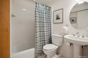 17 Paradise Ave, San Francisco, CA 94131 - Photo 31
