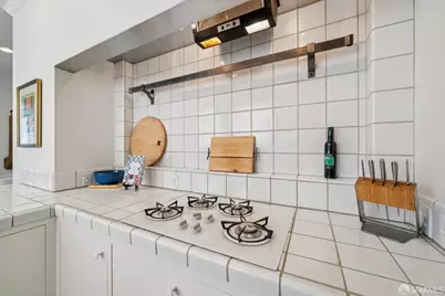1127 Greenwich Street, San Francisco, CA 94109 - Photo 33