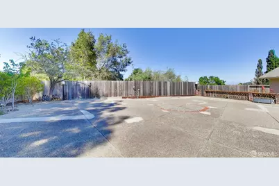 20 Mosswood Road, Hillsborough, CA 94010 - Photo 47