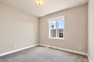 29 Yacht Ln, Daly City, CA 94014 - Photo 33