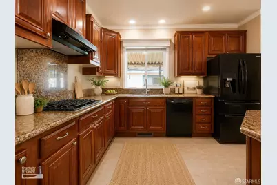 29 Yacht Lane, Daly City, CA 94014 - Photo 3