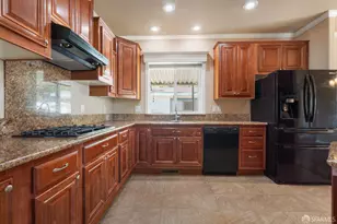29 Yacht Ln, Daly City, CA 94014 - Photo 21
