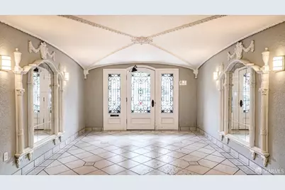 2490 Greenwich Street, San Francisco, CA 94123 - Photo 3