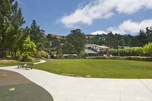 477 Dellbrook Ave, San Francisco, CA 94131 - Photo 23