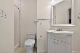 8125 Earl St, Oakland, CA 94605 - Photo 13