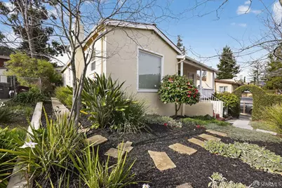 8125 Earl Street, Oakland, CA 94605 - Photo 17
