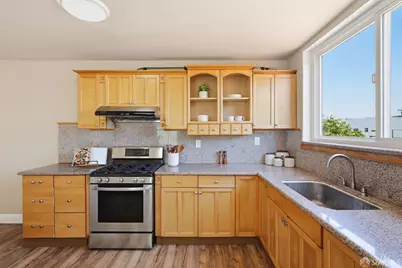 39 E Cavour Street, Daly City, CA 94014 - Photo 9