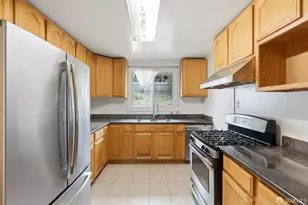 111 Village Ln, Daly City, CA 94015 - Photo 13