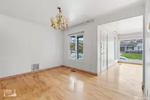 111 Village Ln, Daly City, CA 94015 - Photo 9