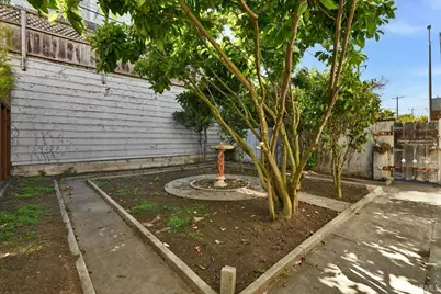 201 Capra Way, San Francisco, CA 94123 - Photo 43