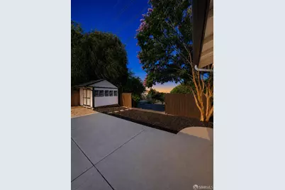 1832 Redwood Drive, Martinez, CA 94553 - Photo 9