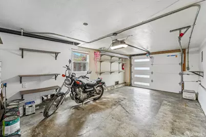2990 Barrett Street, Oakland, CA 94605 - Photo 27