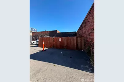 2207 Macdonald Avenue, Richmond, CA 94801 - Photo 9