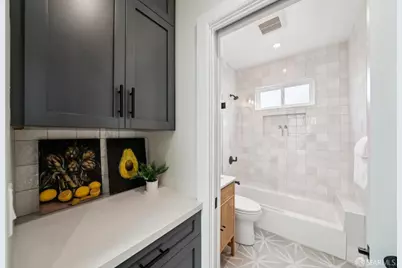 464 11th Avenue, San Francisco, CA 94121 - Photo 17