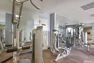 1 Daniel Burnham Ct, San Francisco, CA 94109 - Photo 25