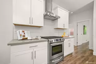 1030 Oak St, San Francisco, CA 94117 - Photo 11