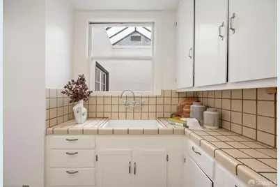 1645 7th Avenue, San Francisco, CA 94122 - Photo 31